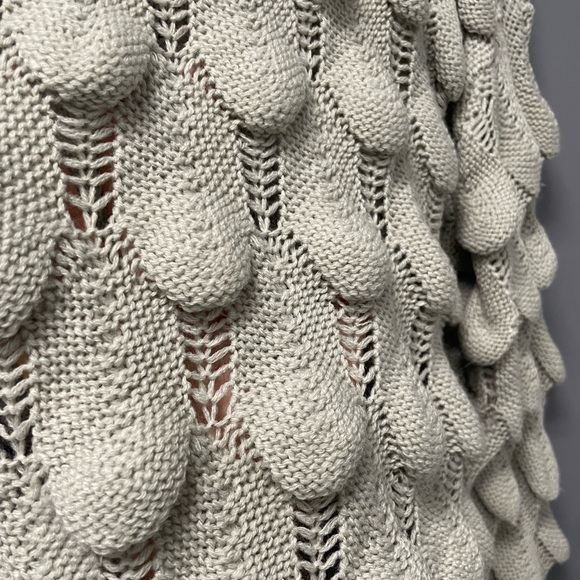 Funky Bubble Turtleneck Sweater- Gray size small - Picture 6 of 6